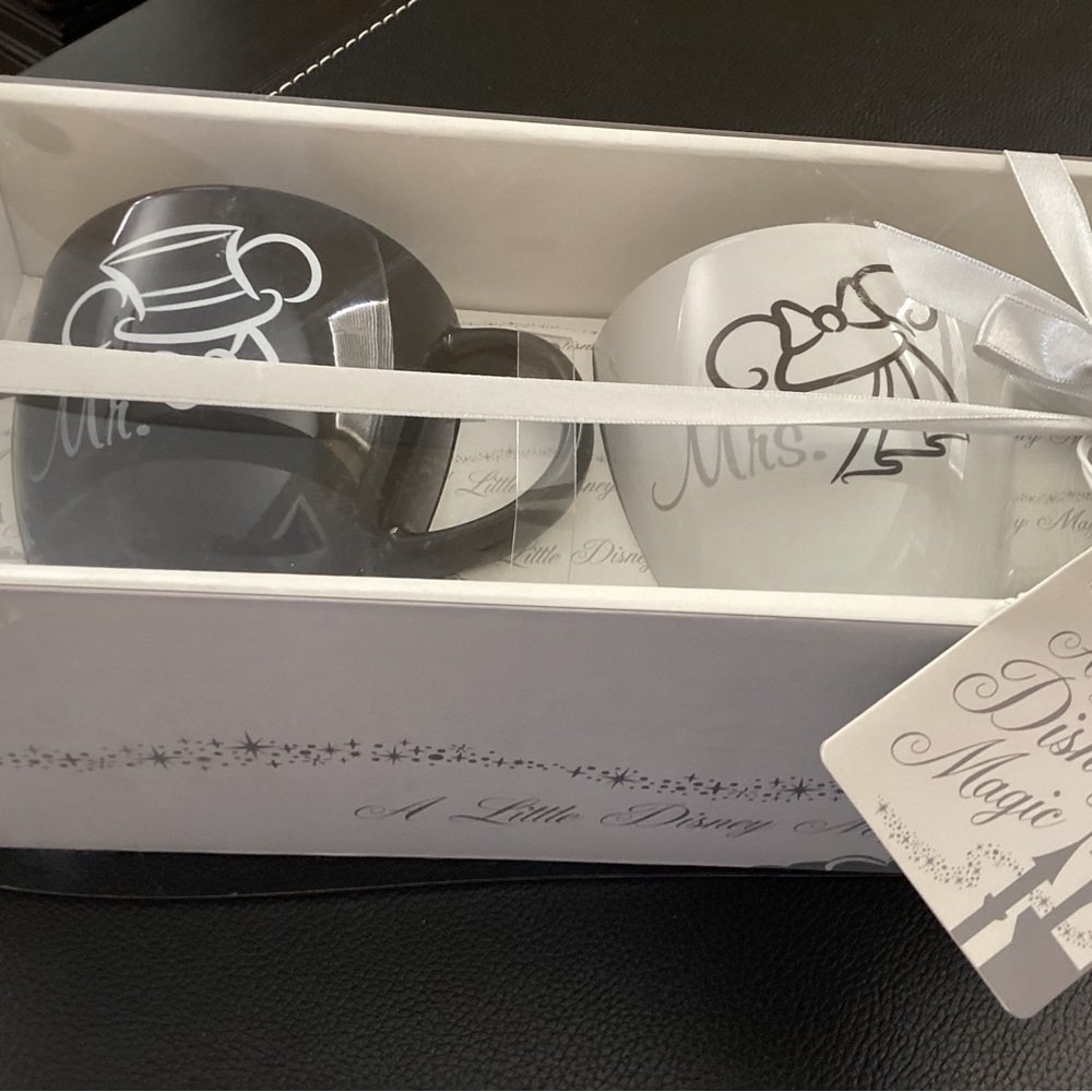 Disney White Gift Box with Silver Ribbon